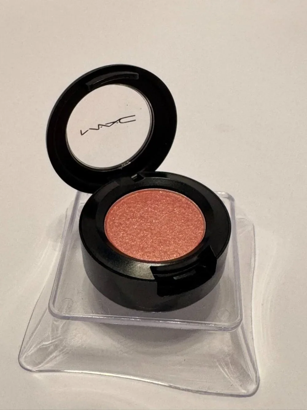 MAC Gleam Lustre Eye Shadow Single Classic Black Pot Shimmer Rose Gold New